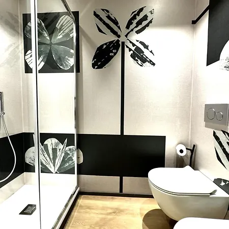 Marilyn - Near The Duomo 아파트 *